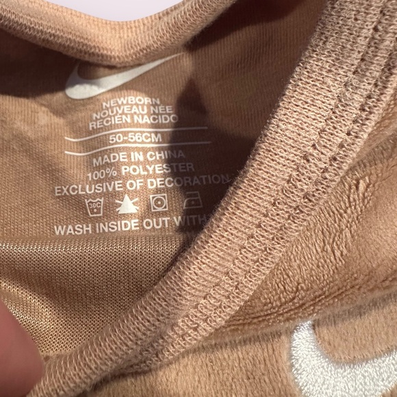 Newborn Nike Tan Velour Outfit Set Bodysuit And Pants - Picture 7 of 10